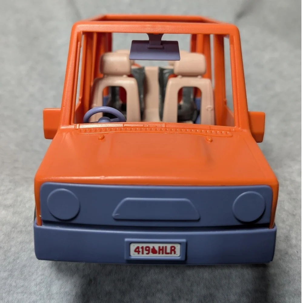 Bluey Heeler Family 4WD SUV Toy Vehicle Orange Car Collectible